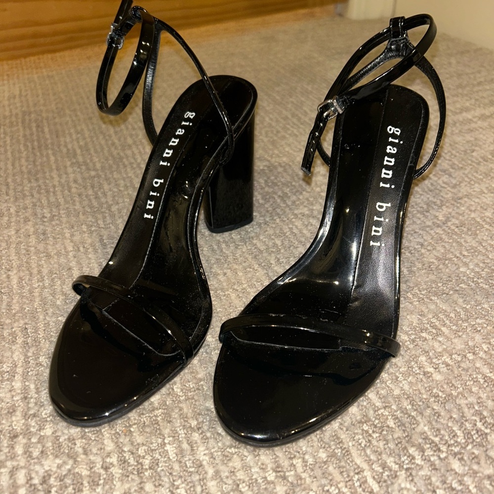 Gianni Bini Black strappy heels